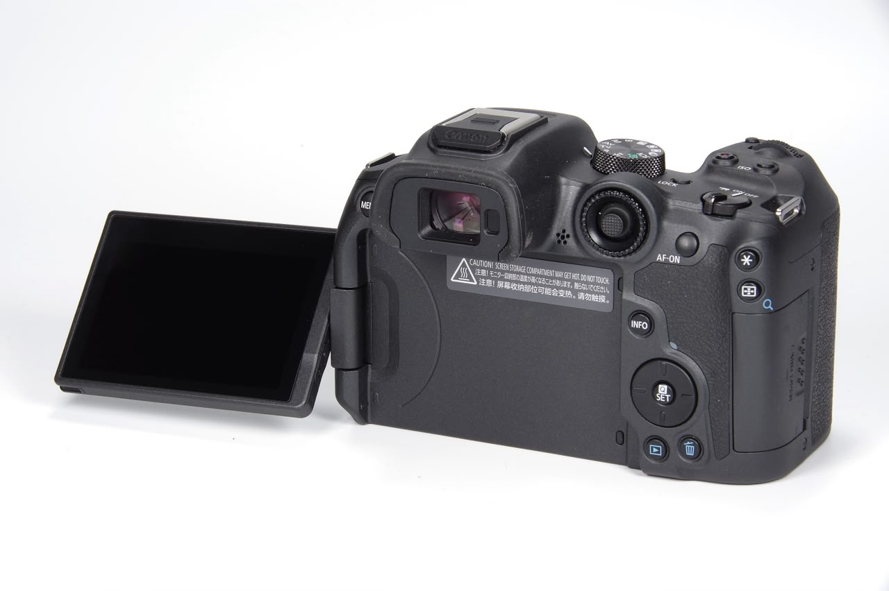 Canon EOS R7